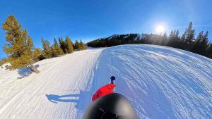 Gnu Banked Country Uneven Snow