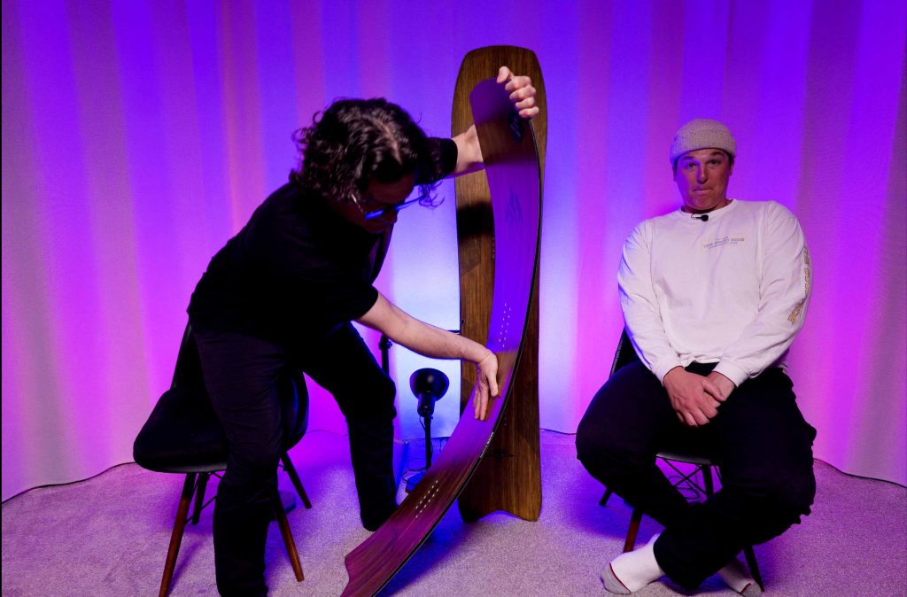 Jones Hovercraft 2.0 2011-2025 Snowboard Review (with video)