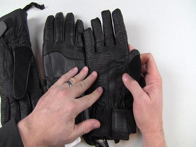 burton yeti glove