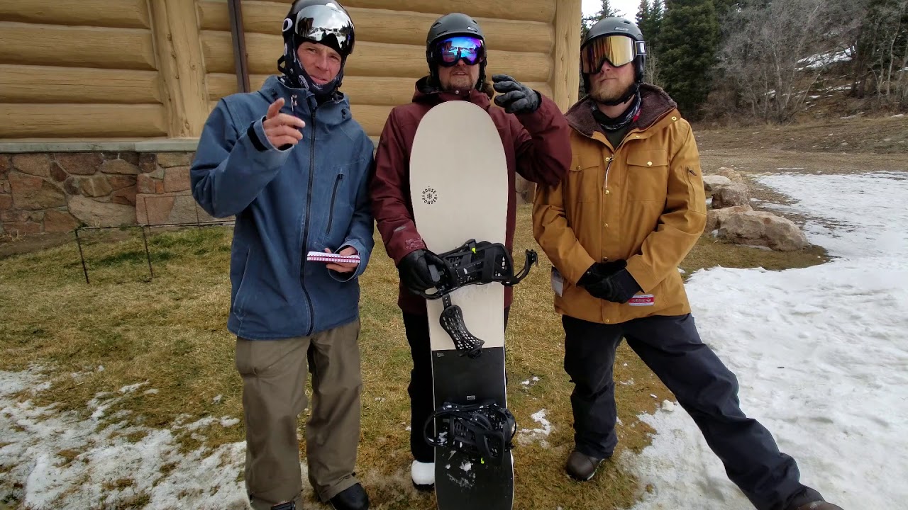 DC HR 2019 Snowboard Review